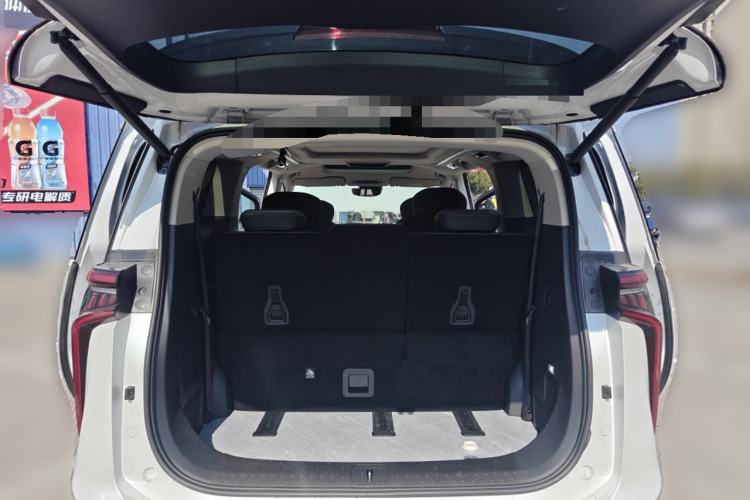 Used SAIC MAXUS G90 2023 2.0T Xingyun 7-Seater Version
