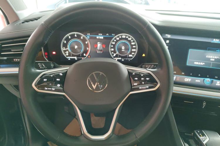 Used Volkswagen Touareg 2021 2.0 TSI Ruiyi Edition Steering Wheel