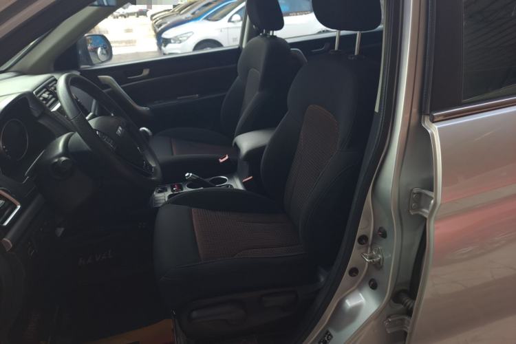 Used Haval M6 2019 1.5T Manual Two-Wheel Drive Urban Version China VI Standard
