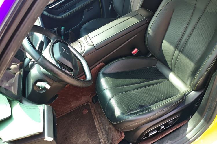 Used XPeng P7 2021 670E Pengyi Edition Left Front Seat
