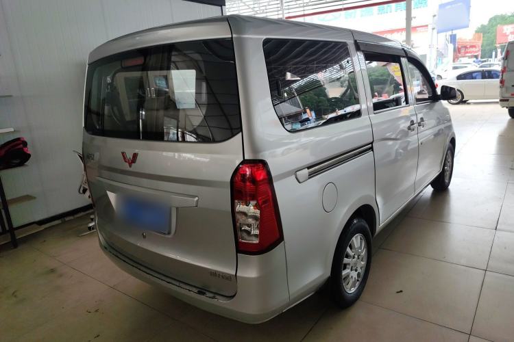 Used Wuling Rongguang V 2019 1.5L Standard Version China VI LAR
