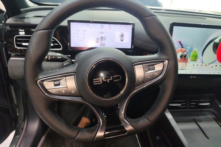 Used BYD Seal 06 New Energy 2025 DM-i Smart Drive 80KM Luxury Model Steering Wheel