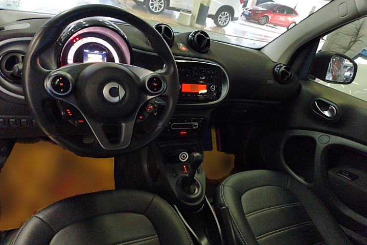 Used smart fortwo 2019 0.9T 66kW Hardtop Wind Power Edition China VI