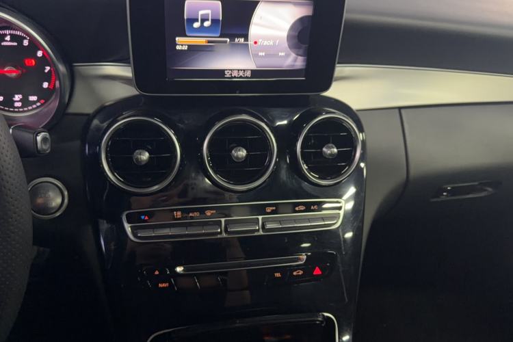 Used Mercedes-Benz C-Class 2017 C 200 Sport Edition Audio And AC Panel