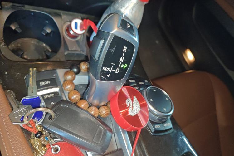 Used BMW 5 Series 2017 528Li Leading Model
