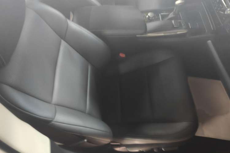 Used Lexus GS 2016 200T Leading Edition
