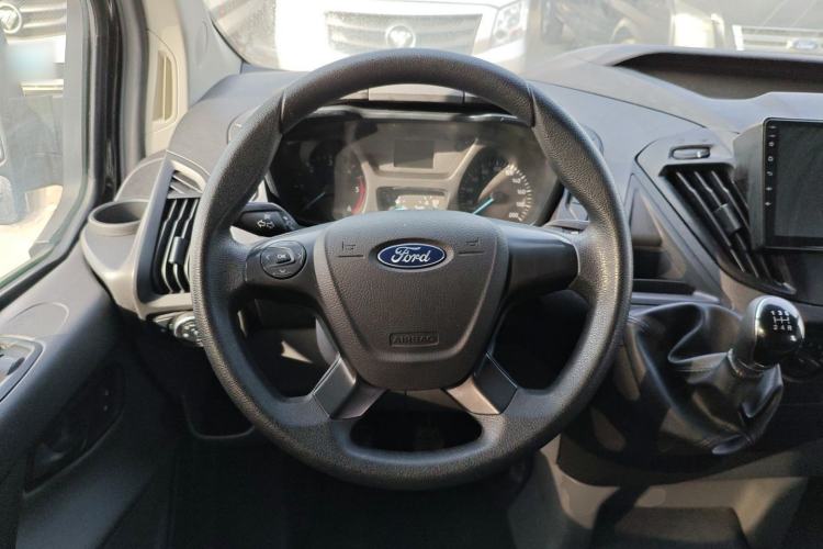 Used Ford Transit 2019 2.0T Diesel Multi-Purpose Commercial Vehicle Mid-Drive Mid-Roof 6-Seater China VI Standard

