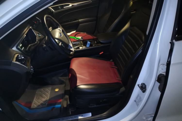 Used Ford Mondeo 2013 2.0L GTDi 200 Fashion Edition Left Front Seat