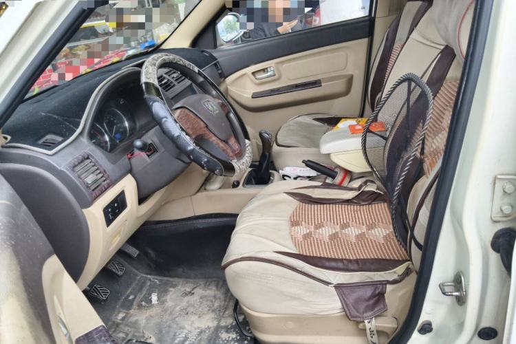 Used BAIC Weiwang M30 2015 1.5L Basic Version BJ415B Left Front Seat