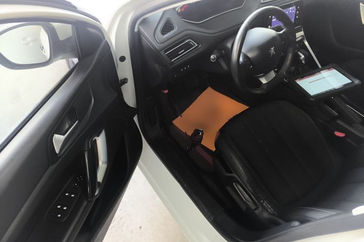 Used Peugeot 308 2016 1.6L Automatic Luxury Edition Driver Seat