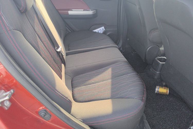 Used CHANGAN Benni 2015 1.4L IMT Prestige Model China V Standard Interior 2