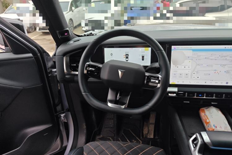 Used Deepal G318 2024 Four-Wheel-Drive Air Suspension Model
