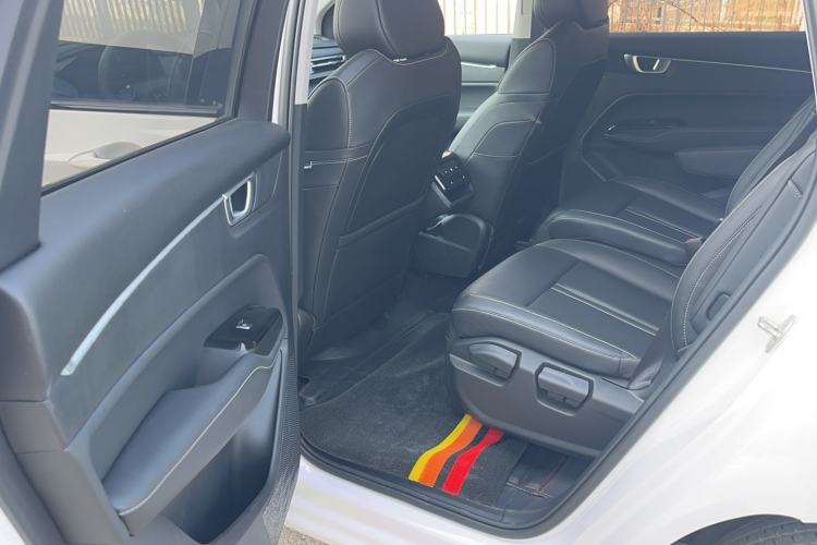 Used Wuling Victory 2020 1.5T CVT Luxury Model Interior 1