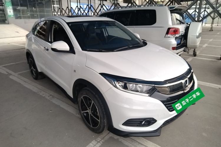 Used Honda Vezel 2020 1.5L CVT Pioneer Edition Front Right 45 Deg
