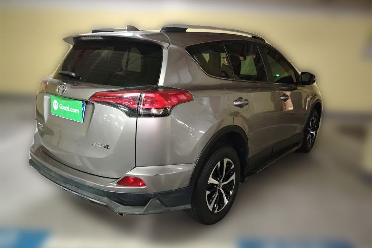 Used Toyota RAV4 2016 2.0L CVT Two-Wheel Drive Urban Edition China V Standard
