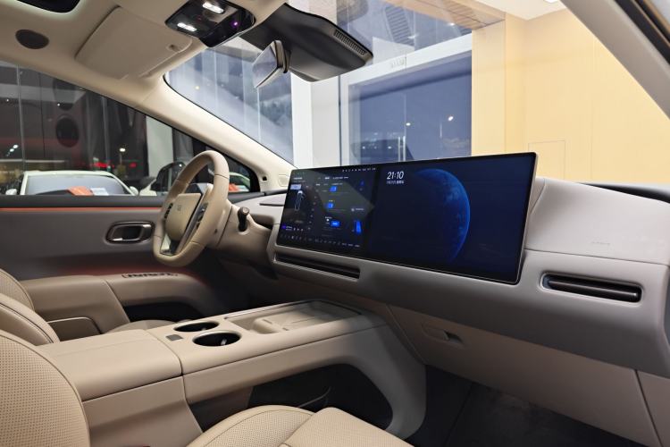 Used Li Auto Li Auto i8 2025 Model Standard Version