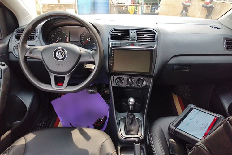 Used Volkswagen Polo 2018 1.5L Automatic Advanced Driving Model Center Console