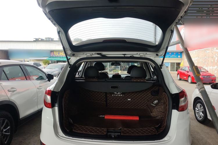 Used Hyundai ix35 2015 2.0L Automatic 2WD Smart Type China IV
