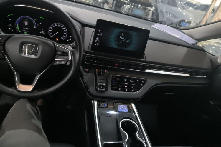 Used Honda Odyssey 2024 2.0L eHEV Sharp & Smart Edition
