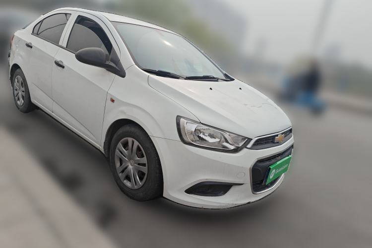 Used Chevrolet Aveo Sonic 2014 Sedan 1.4SL AT Fashion Edition
