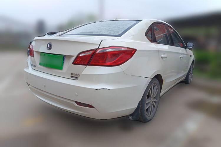 Used CHANGAN Eado 2015 1.6L Manual Luxury Model China IV Standard