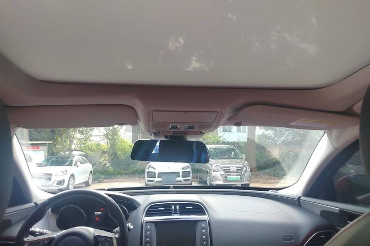 Used Jaguar XE 2015 2.0T 200 PS R-Sport