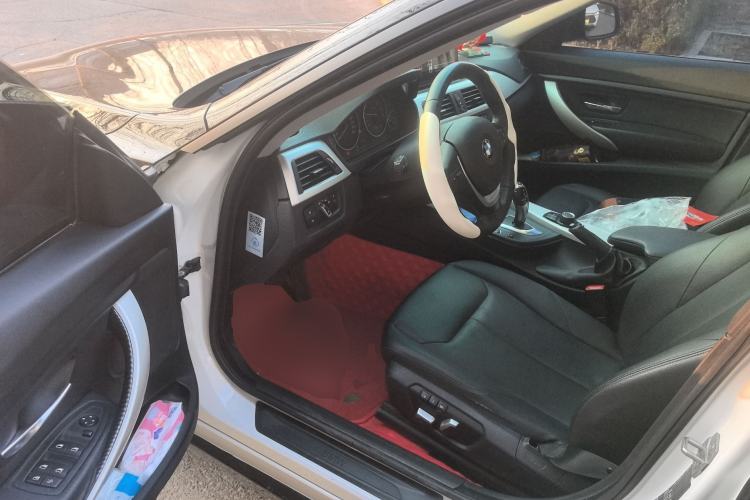 Used BMW 3 Series GT 2016 320i Fashion Model
