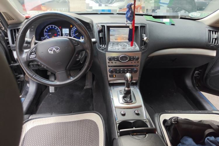 Used Infiniti G Series 2013 G25 Sedan Luxury Sport Edition Center Console