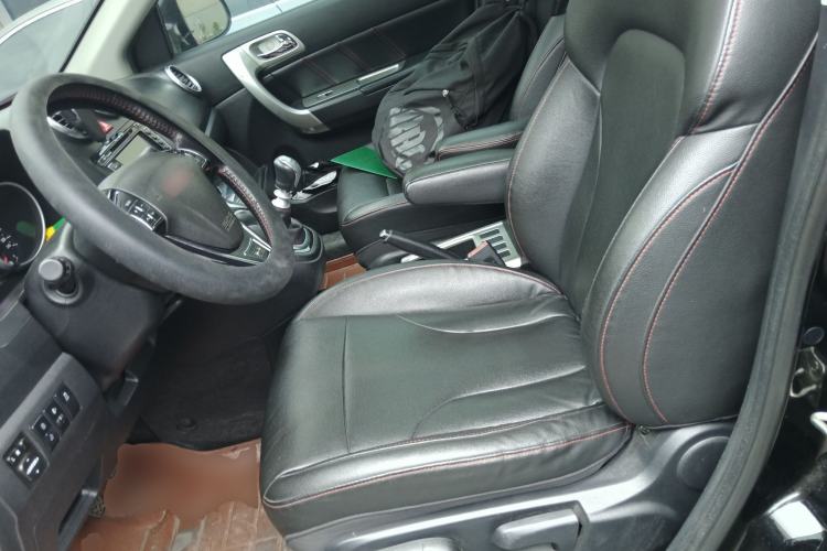 Used Haval H6 2015 Upgraded Model 1.5T Manual Two-Wheel Drive Elite Version