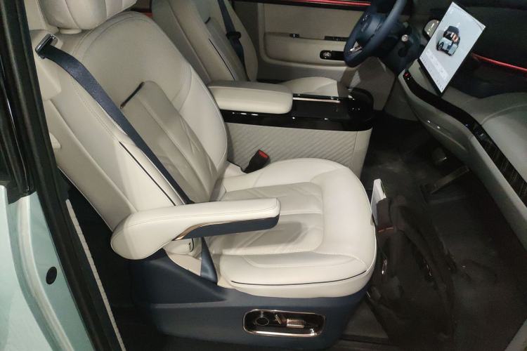 Used Zeekr MIX 2025 Long-Range Intelligent Driving Edition
