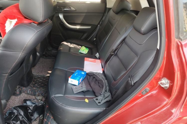 Used CHANGAN CS35 2016 1.6L Manual Luxury Model China IV Standard
