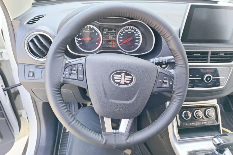 Used Bestune X40 2019 1.6L Automatic Luxury Edition China VI