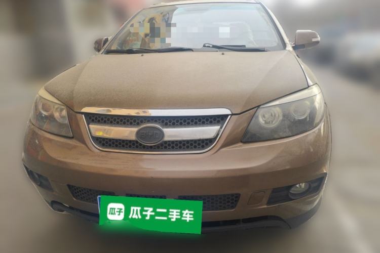 Used BYD S6 2013 Platinum Edition 2.0L Manual Luxury Model
