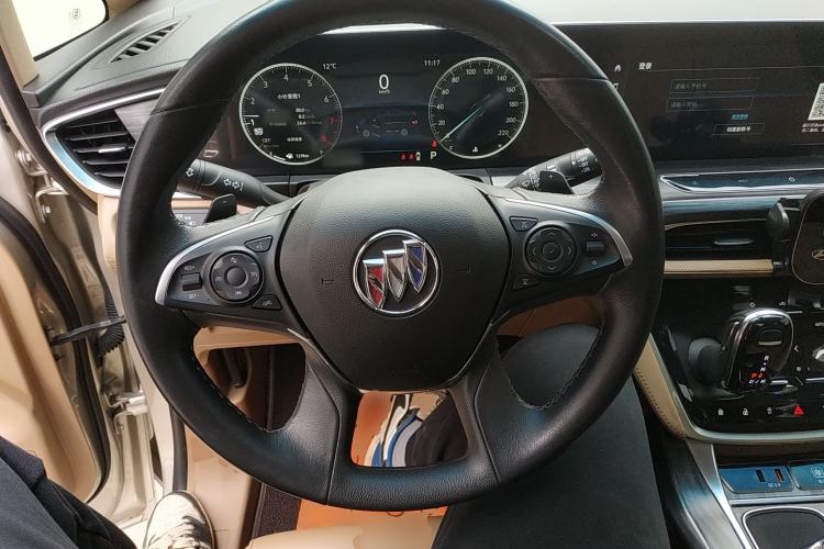 Used Buick GL8 2020 ES Land Cruiser 653T Luxury Model
