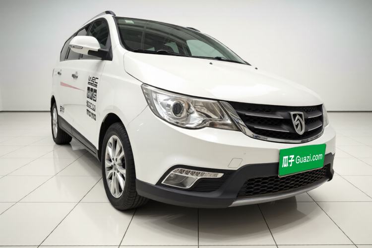 Used Baojun 730 2014 1.5L manual Comfort ESP version 7 seats