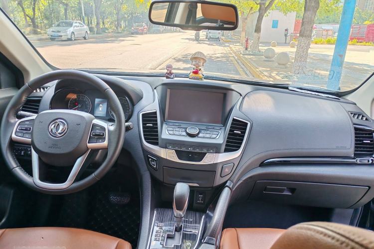 Used Dongfeng Fengdu MX5 2016 2.0L Automatic Flagship Edition
