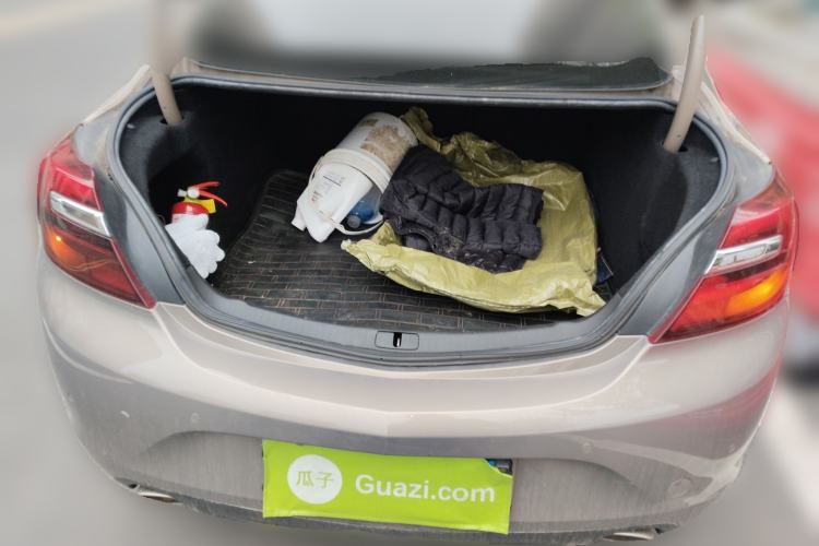 Used Buick Regal 2015 1.6T Leading Technology Model Trunk