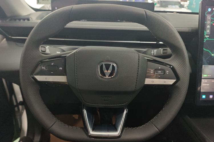 Used CHANGAN Eado 2025 Blue Whale 1.5T 500Bar Prestige Model
