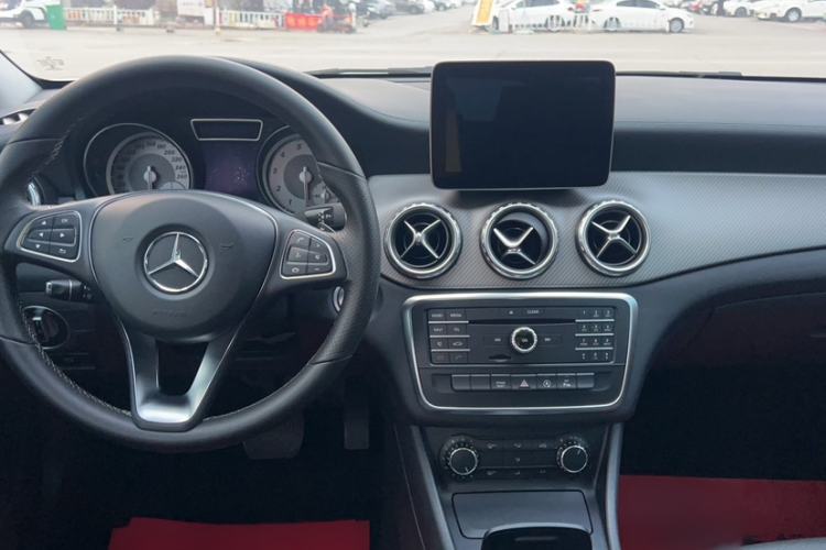 Used Mercedes-Benz GLA 2016 GLA 200 Fashion Model Gear Lever