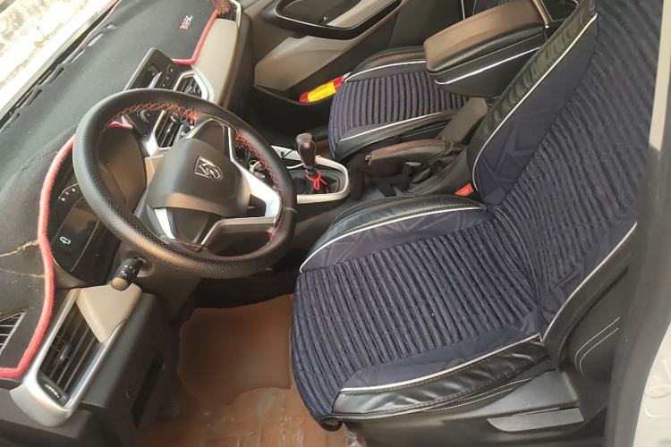 Used Baojun 510 2017 1.5L manual Comfort trim