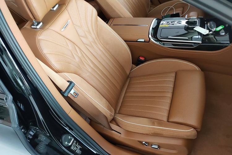 Used Hongqi H9 2024 2.0T Qichang Private Enjoyment Luxury Edition
