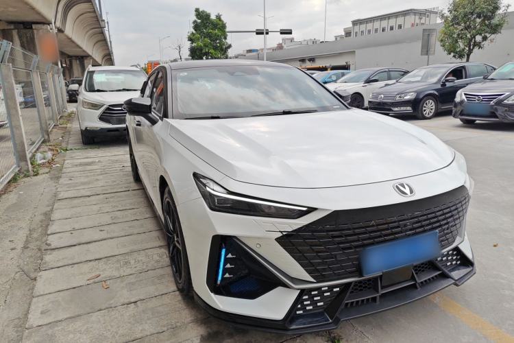 Used CHANGAN UNI-V 2024 1.5T High-Energy Version Exterior 1