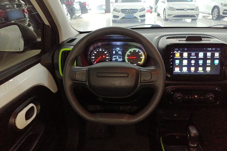 Used Roewe Clever 2021 302 km New Four-Seater Super-Efficient Version Steering Wheel