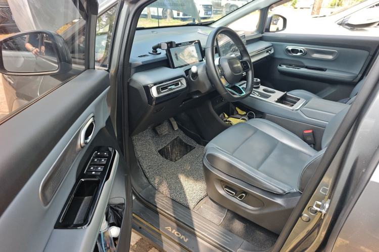 Used AION Y 2023 Plus 510 Smart Edition