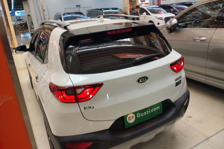 Used Kia kx1 Stonic 2021 1.4L CVT Fun & Sunroof Model
