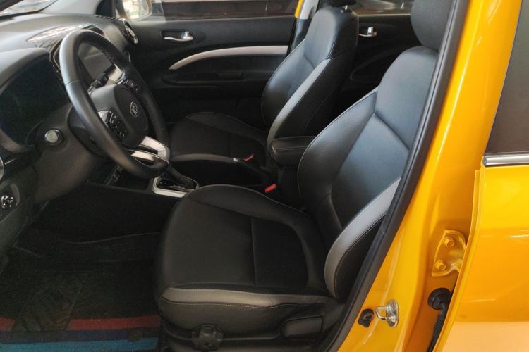 Used Kia kx1 Stonic 2019 1.4L Automatic Sport Edition China VI Left Front Seat