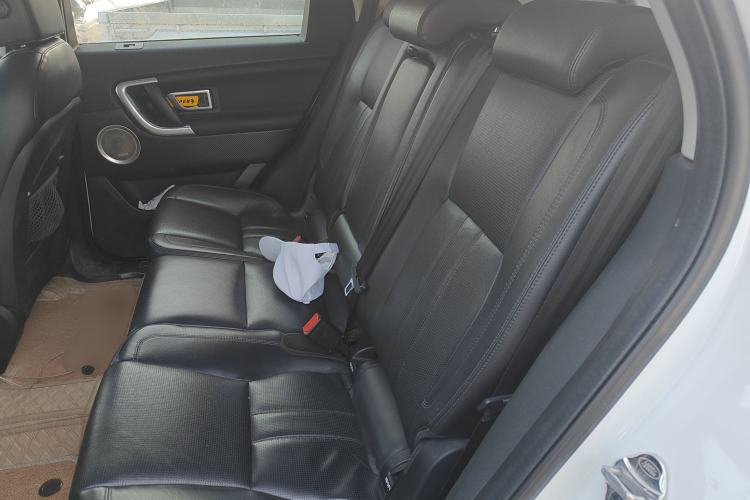 Used Land Rover Discovery Sport 2017 2.0T HSE Left Rear Seat