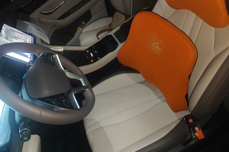 Used BYD Song PLUS New Energy 2025 DM-i 112KM Prestige Model
