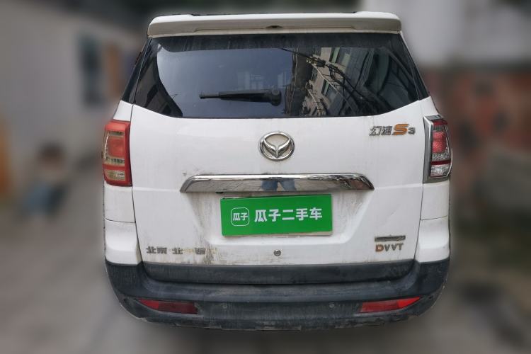 Used HYOSOW S3 2015 1.5L Luxury Model China V Standard
