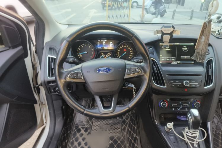 Used Ford Focus 2015 Sedan EcoBoost 180 Automatic Elite Model